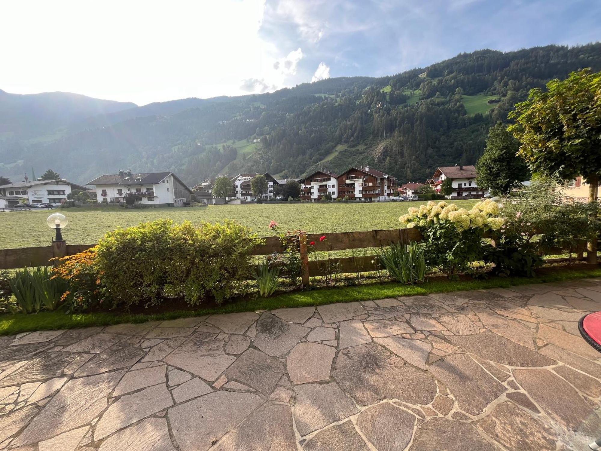 Zell Views Apartments Zell am Ziller Eksteriør billede